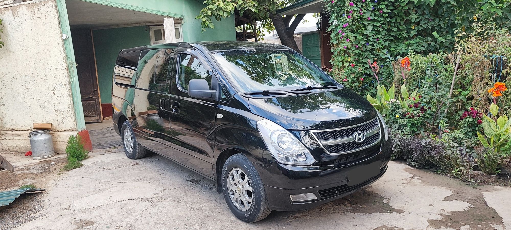 Hyundai starex grand starex