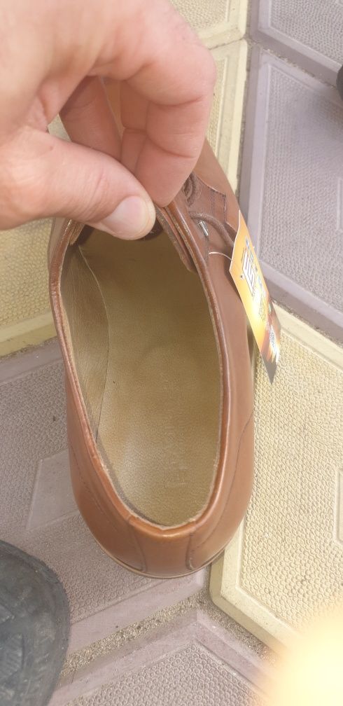 Pantofi pentru bărbați mărimea  44