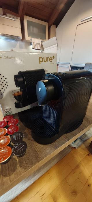 Кафе машина с капсули Tchibo cafissimo pure+