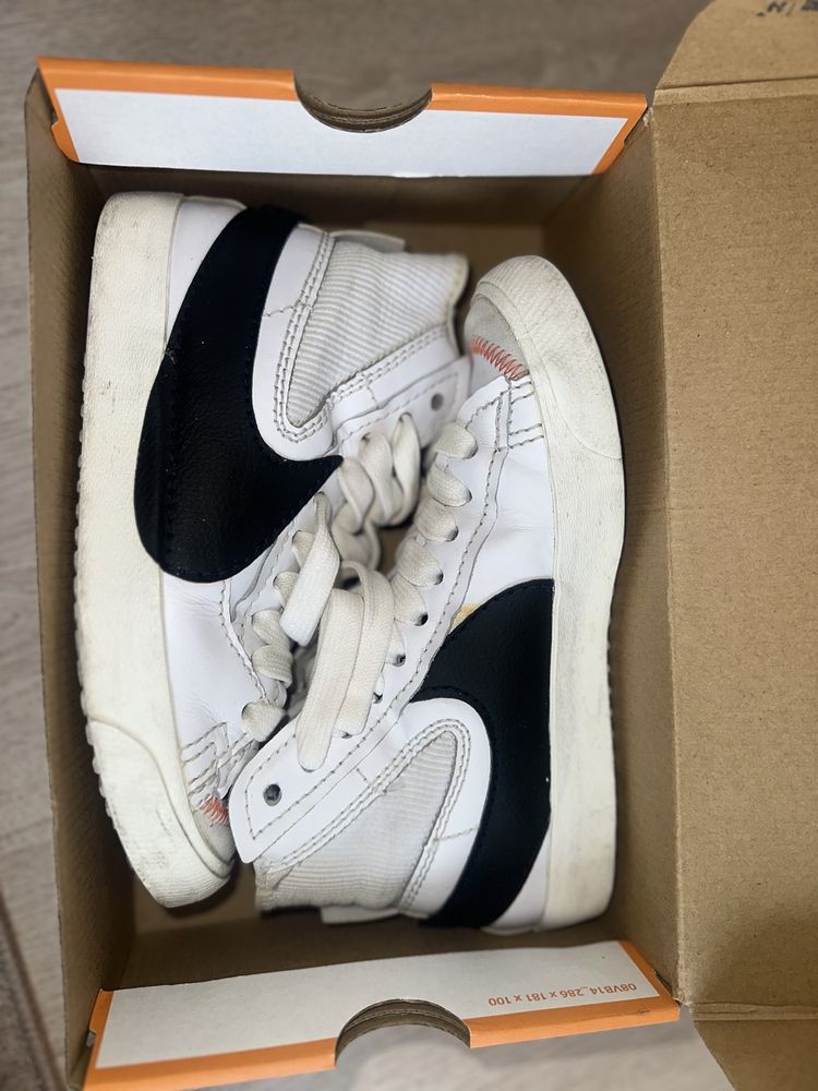 *SALE* Оригинални Nike Blazer