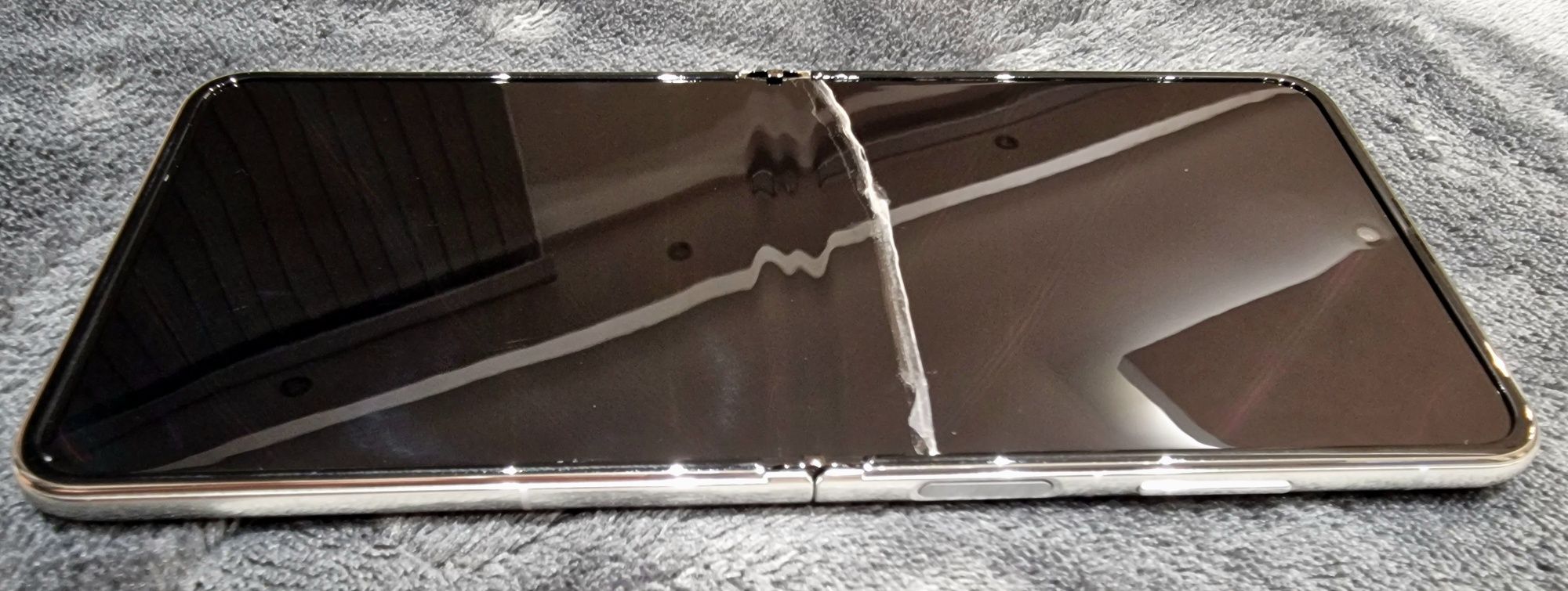 Huawei P50 Pocket