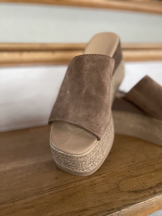 Лятно Сабо Diverso