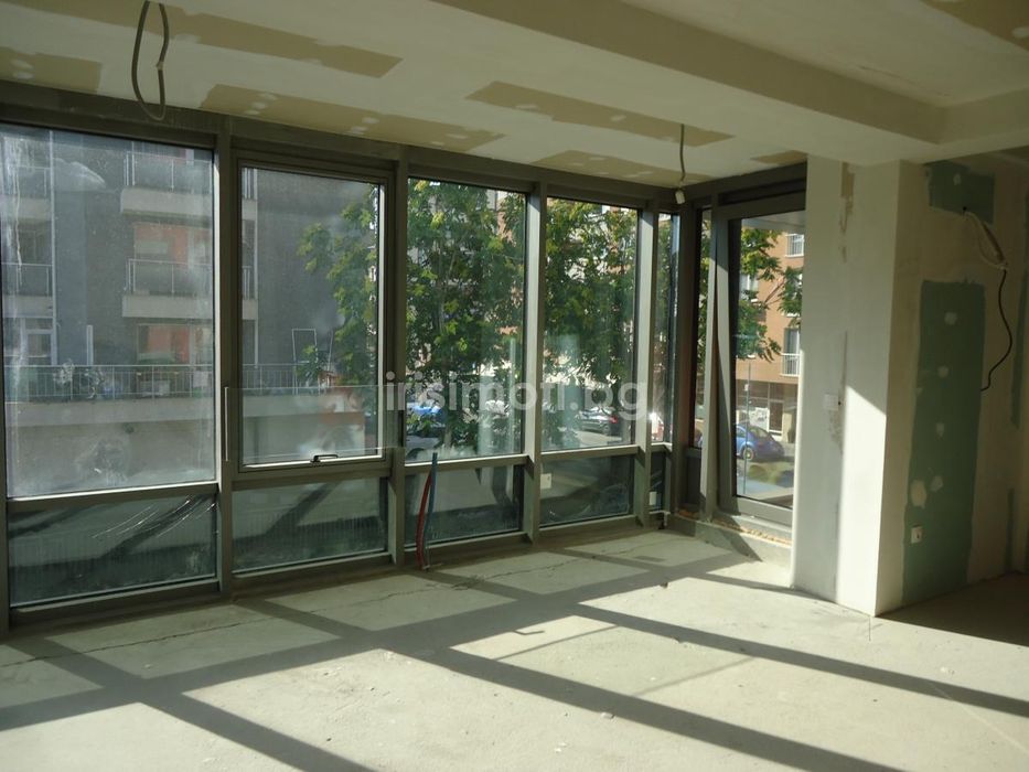 Продава се Тристаен апартамент в София, Манастирски ливади - 110 кв.м за 2395 €/кв.м - Снимка #1