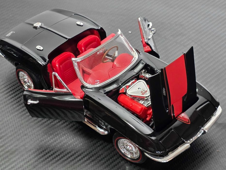 Macheta Auto 1/18 ERTL Chevrolet Corvette 1967