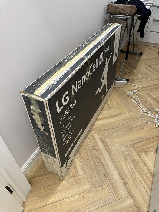 Продается smart tv очень в хорошем состоянии, за доступную цену!!