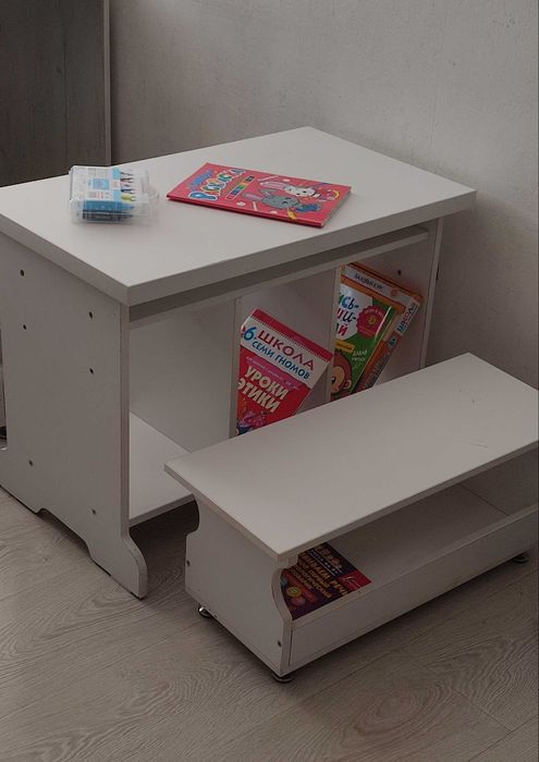 Стол со скамеками