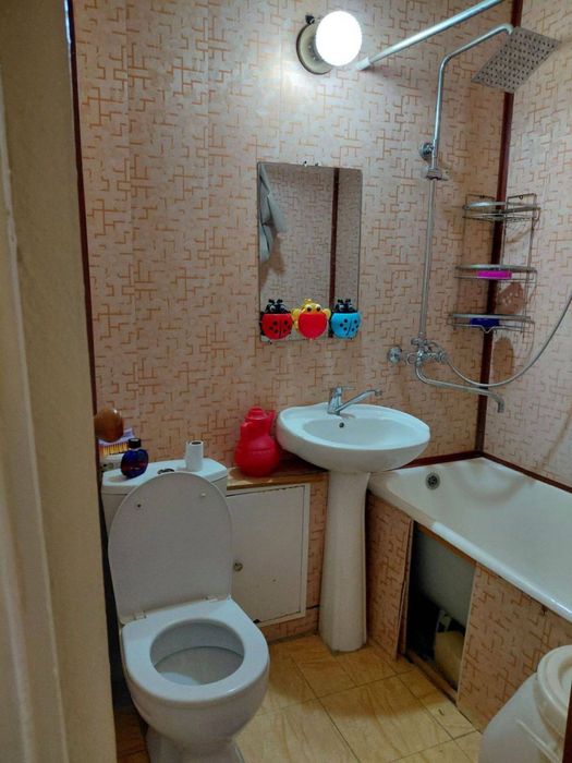 Чирчик шахар 3 м/р 2х Нархи 29.000$ Бош толов ва паспорт билан Ипотека