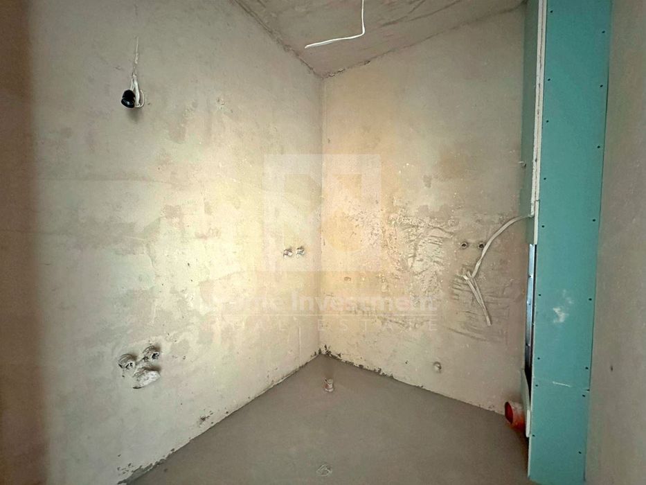 Продава се Тристаен апартамент в Варна, Център - 102 кв.м за 2156 €/кв.м - Снимка #10