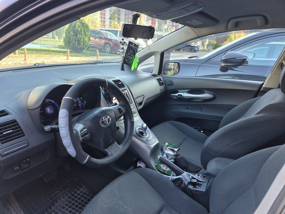 Toyota Auris 2011 Hybrid
