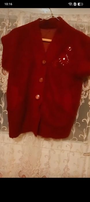 Vând bluze angora noi