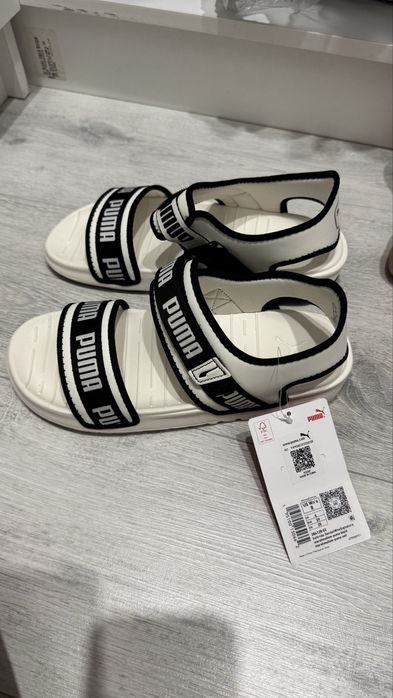 Продам сандали Puma
