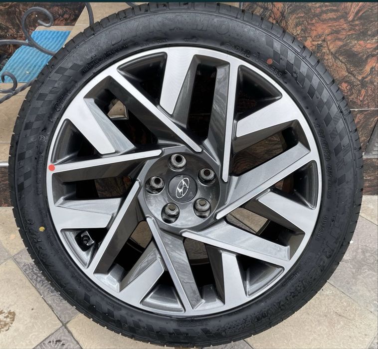 Диски с резиной! Оригинал! Новые! R 20.