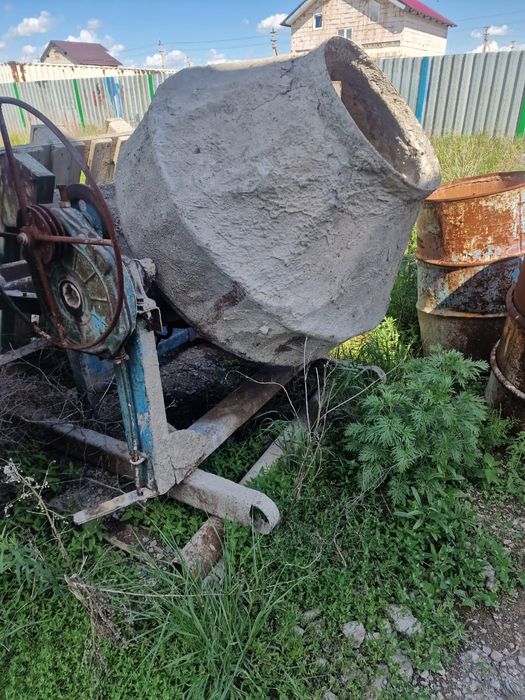 Продам бетономешалку