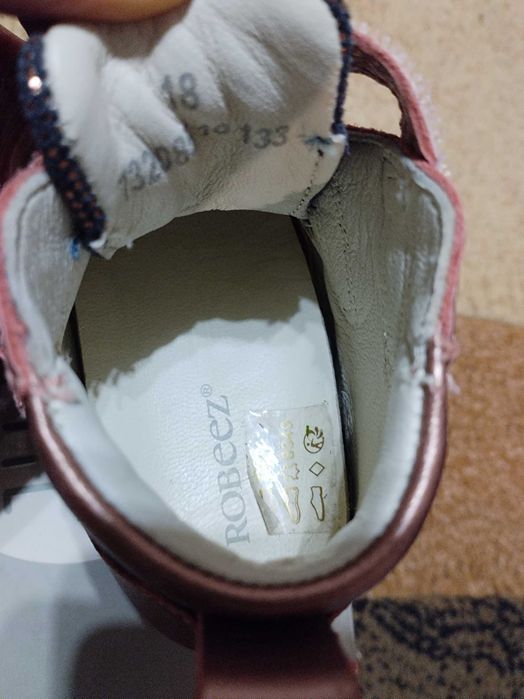 Ghetute piele Robeez marimea 18