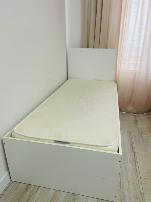 Детская/односпальная кровать с матрасом