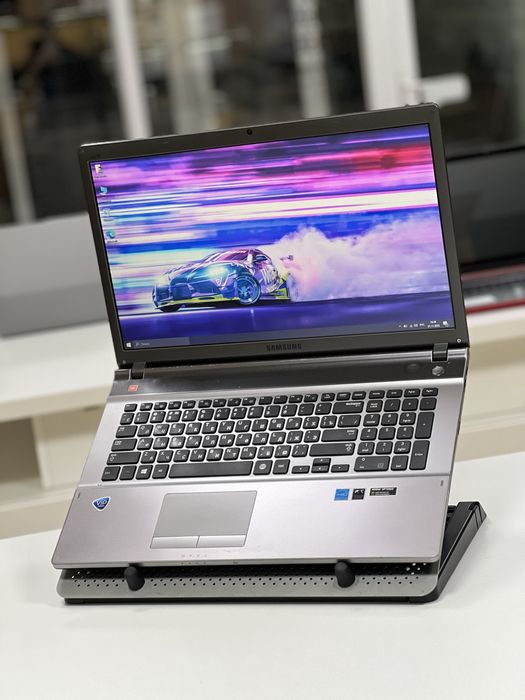 Ноутбук SAMSUNG 17” | Core i5-3410M | 8Gb ОЗУ | SSD 256Gb