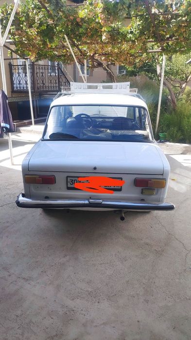 Juguli vaz 2101 rangi oq