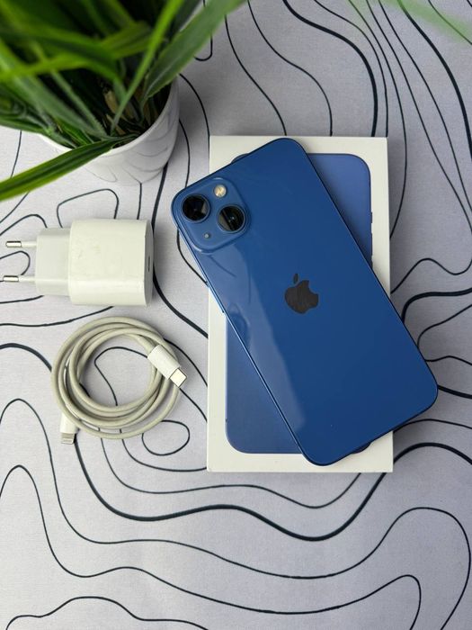Apple iPhone 13 / Айфон 13 ( Полный комплект) 87 АКБ