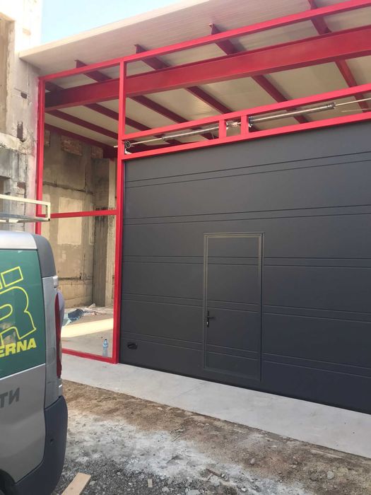 Здрави работещи секционни врати! Високо качество!