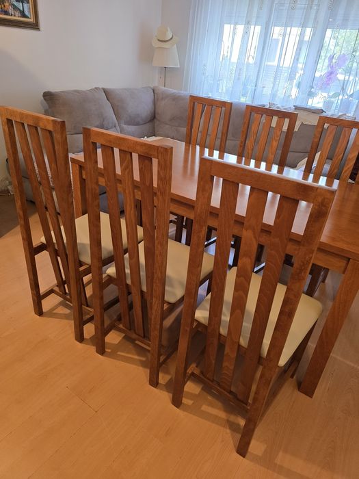 Masă lemn masiv cu 6 scaune