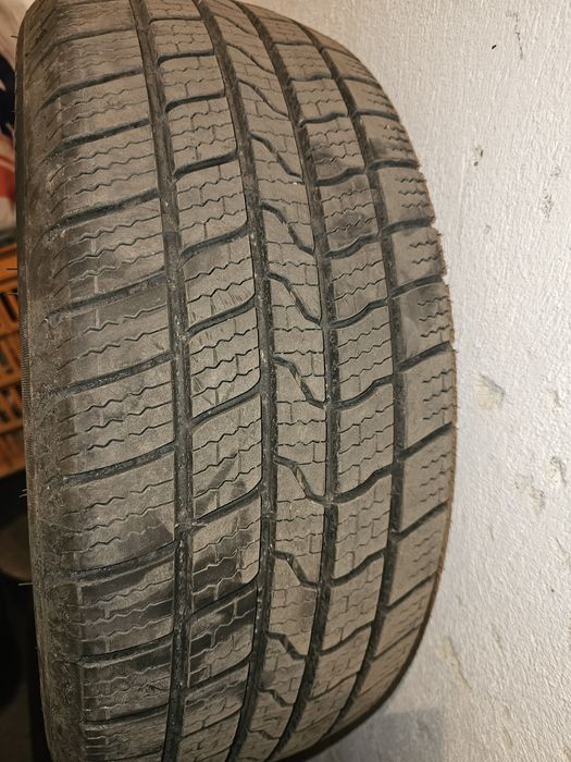 Зумни гуми 205/55/16"