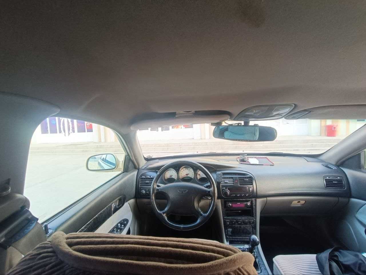 Daewoo Magnus 2000 yil