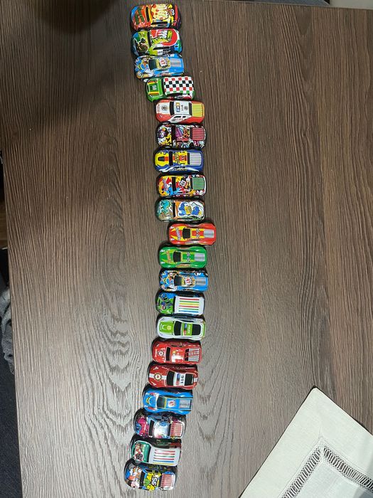 Set 20 mașinuțe metalice (BECILES) – aliaj, tragere înapoi