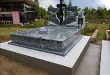 Vând monumente funerare transport și scris gratuit