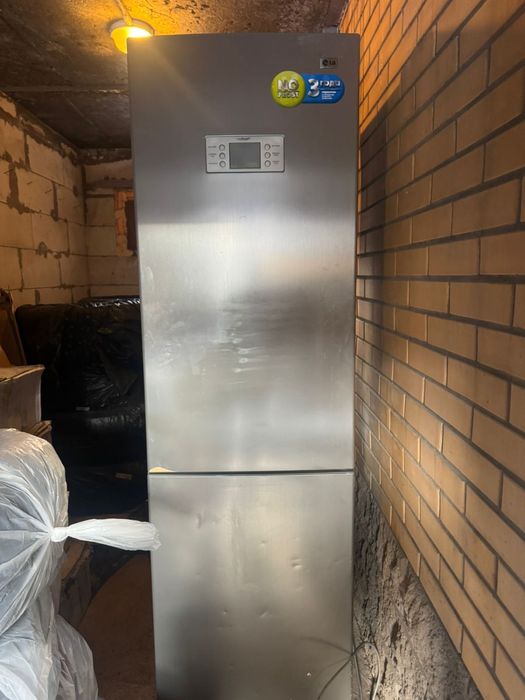 Продается холодильник