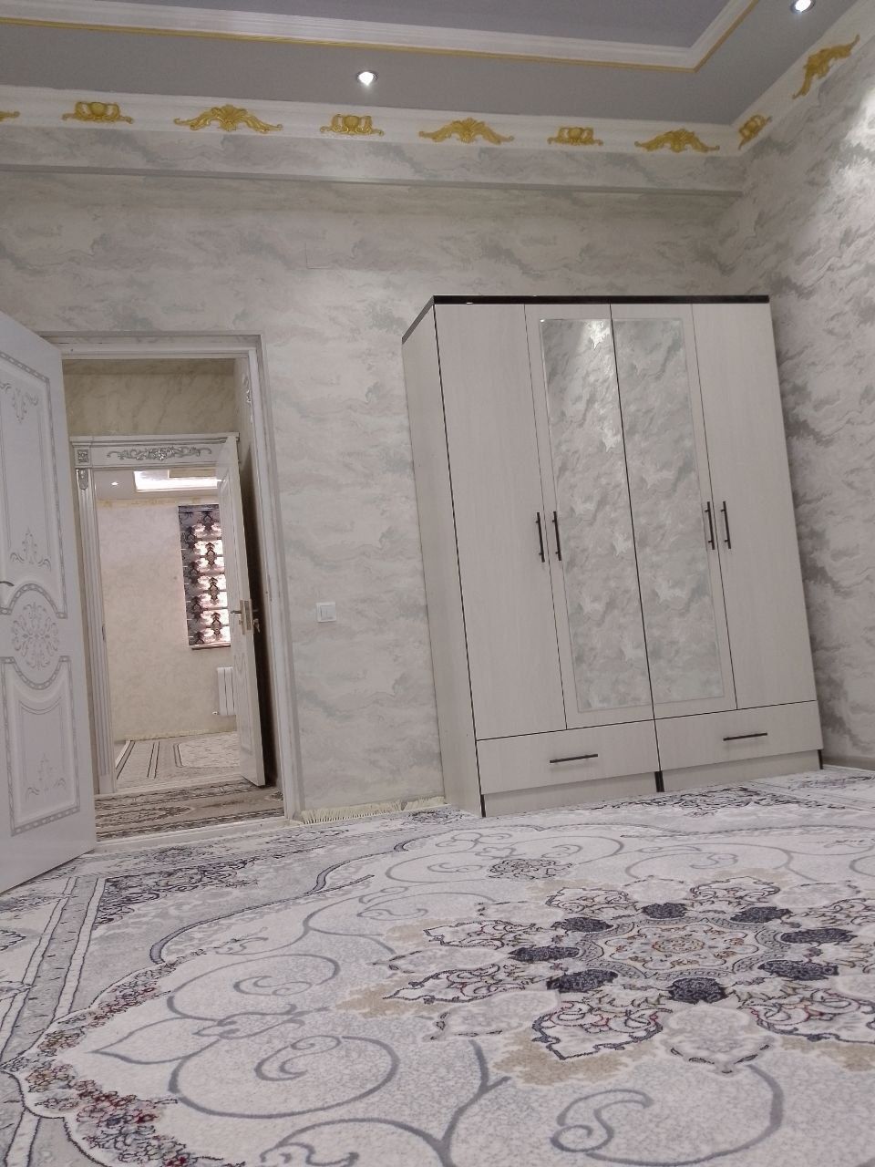Кунлик квартира ижарага берилади