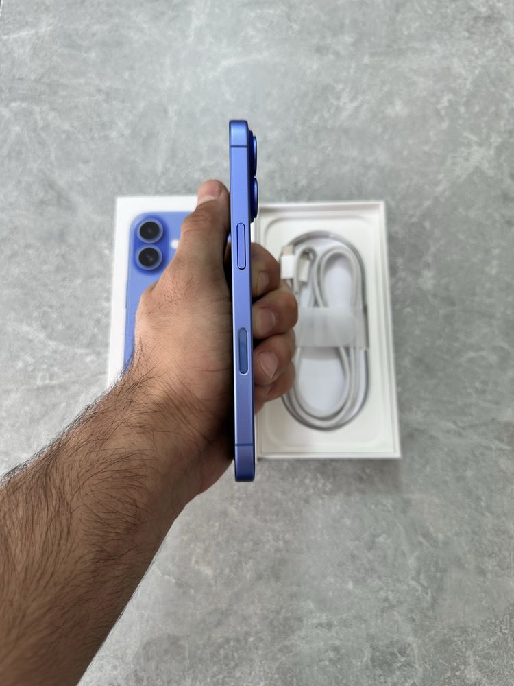 iPhone 16 128GB 100% Ultramarine