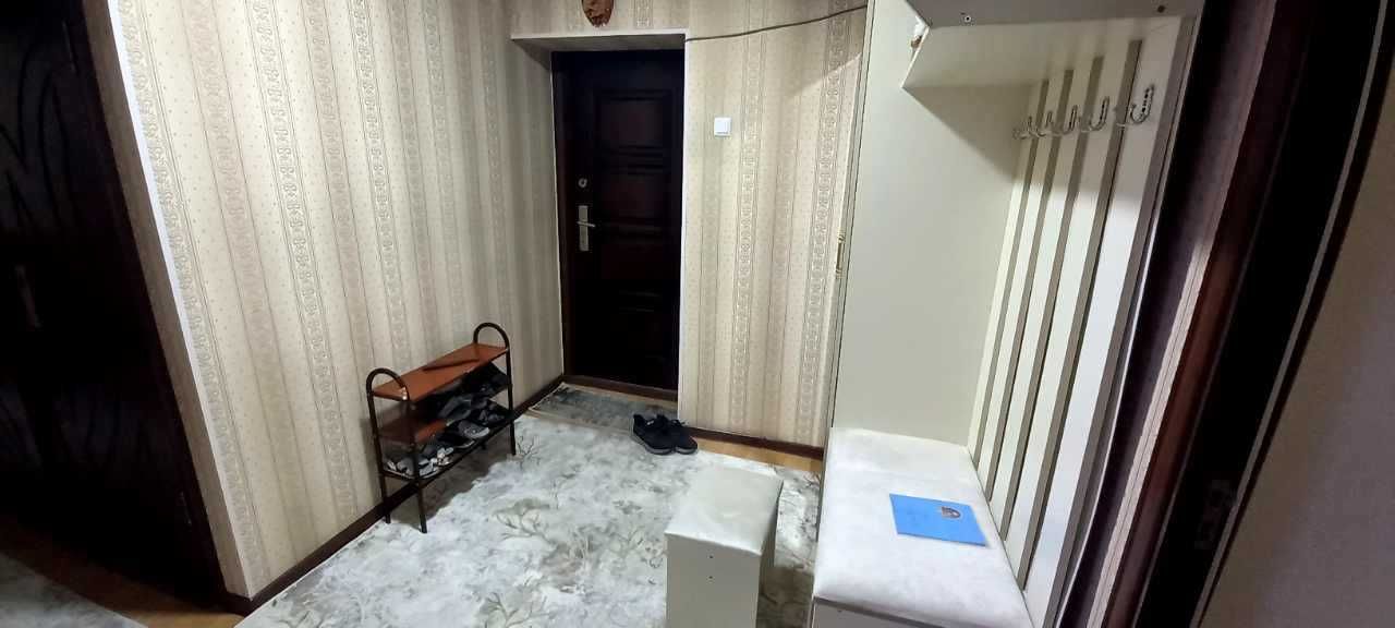 id13\ 26-кв-л. 3\3\5. 70м2, 2\6. Кинотеатр Ватан.