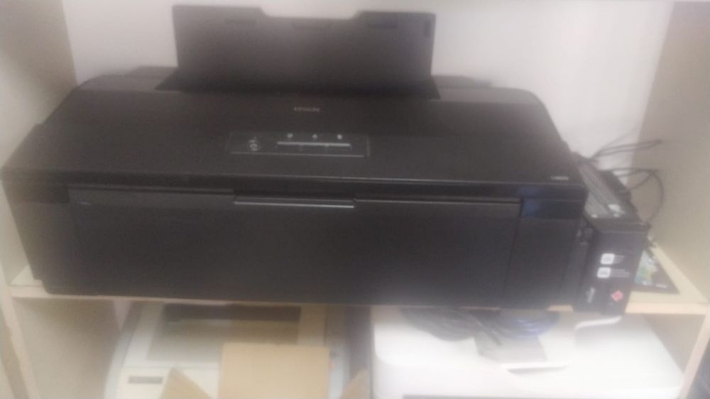 Продам принтер  Epson L1800