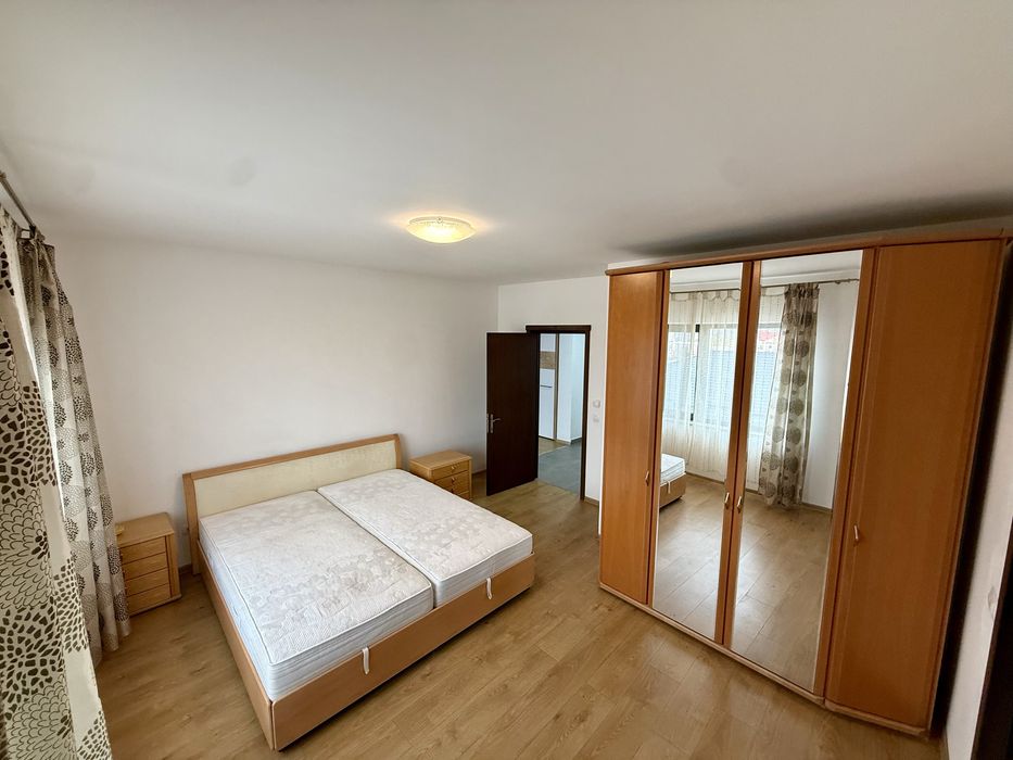 Inchiriez apartament cu 3 camere, complex ANOTIMPURI