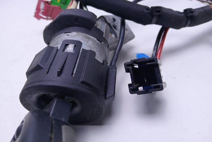 Contact cu cheie   9632897680 Citroen C5 prima generatie (facelift)