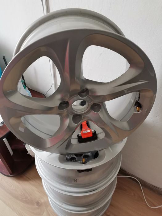 Jante Auto Aliaj Ușor