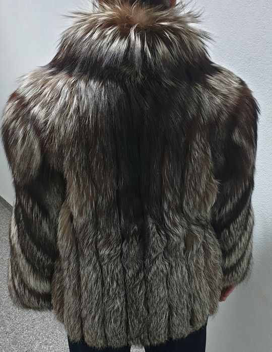 Haina blana naturala SAGA FOX  vulpe argintie