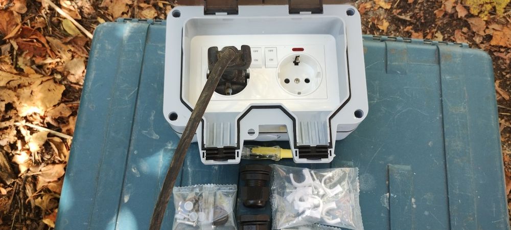 Контакт розетка влагозащитен водозащитен IP66