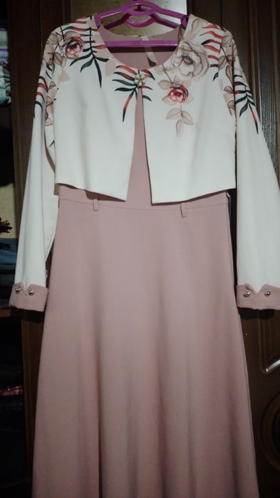 46 48 ólchamli liboslar holati yaxshi  kiyilmagan bor