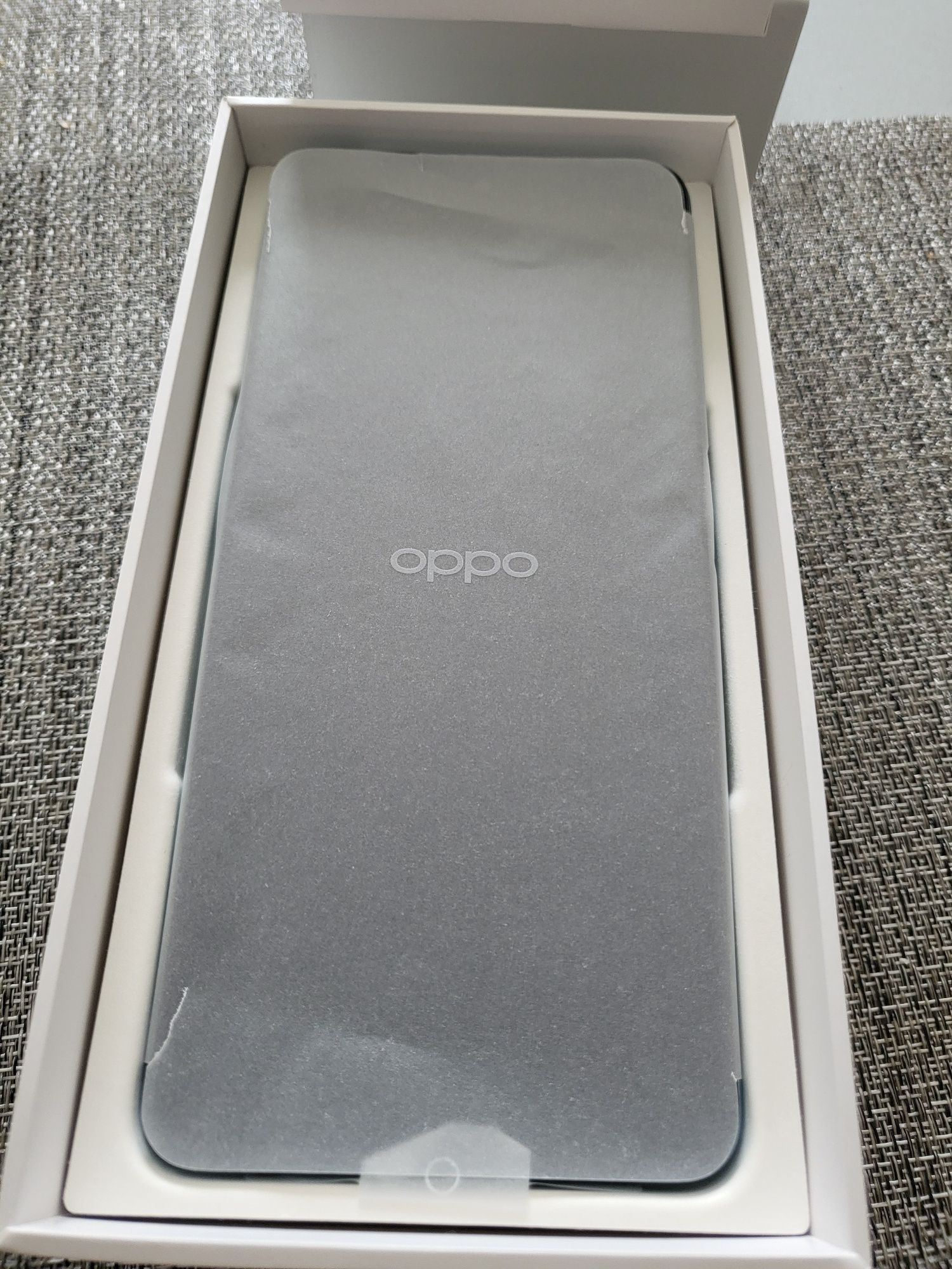 Vând telefon Oppo A98 5g