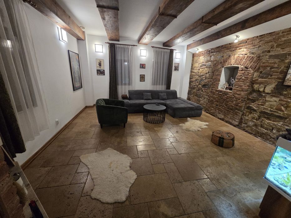 Casa ultracentrala de vanzare