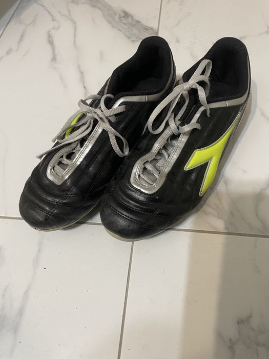 Ghete fotbal gazon Diadora, marime 40