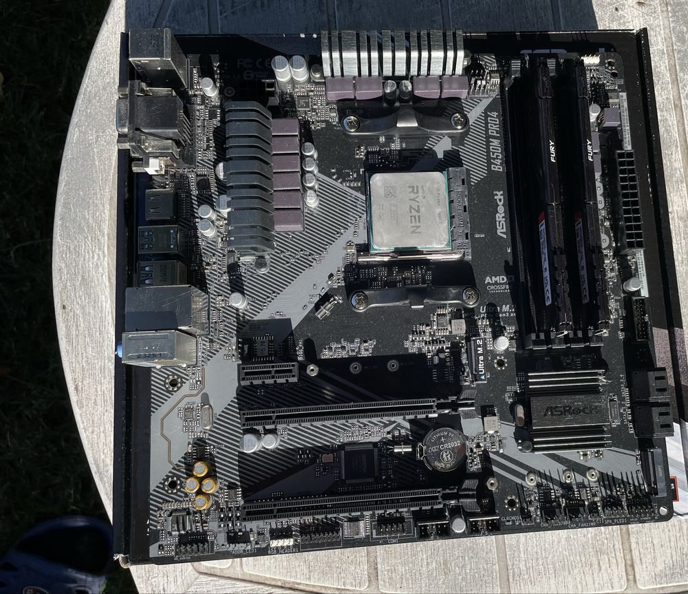 Комлект AMD 5600x дъно и рам