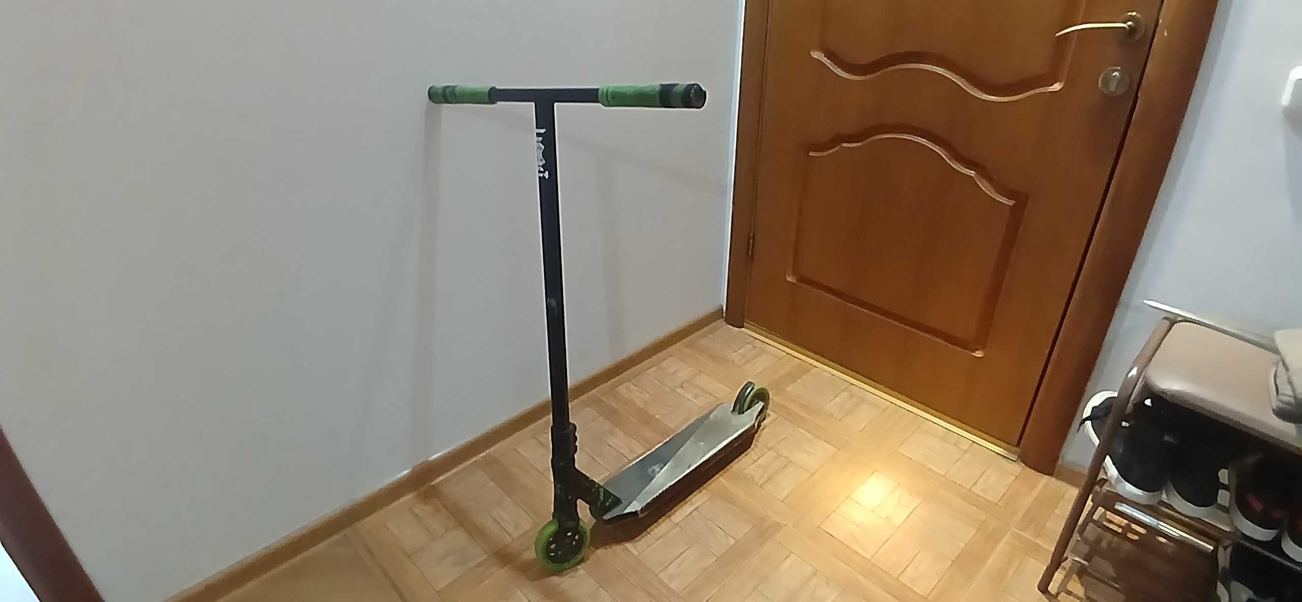 Трюковой самокат