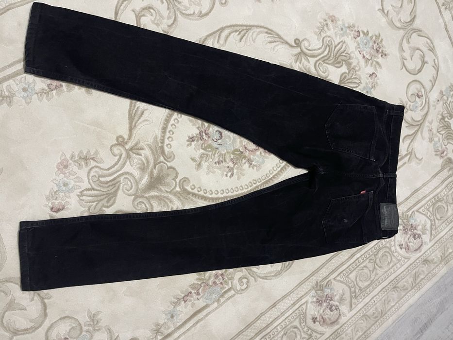 Blugi levis  barbat