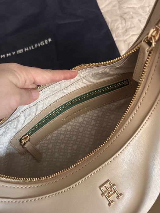 Чанта Tommy Hilfiger
