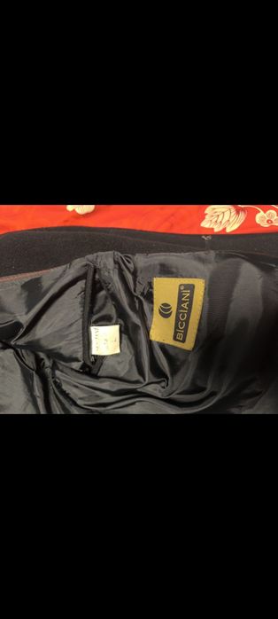 Vând palton bărbătesc mărimea L