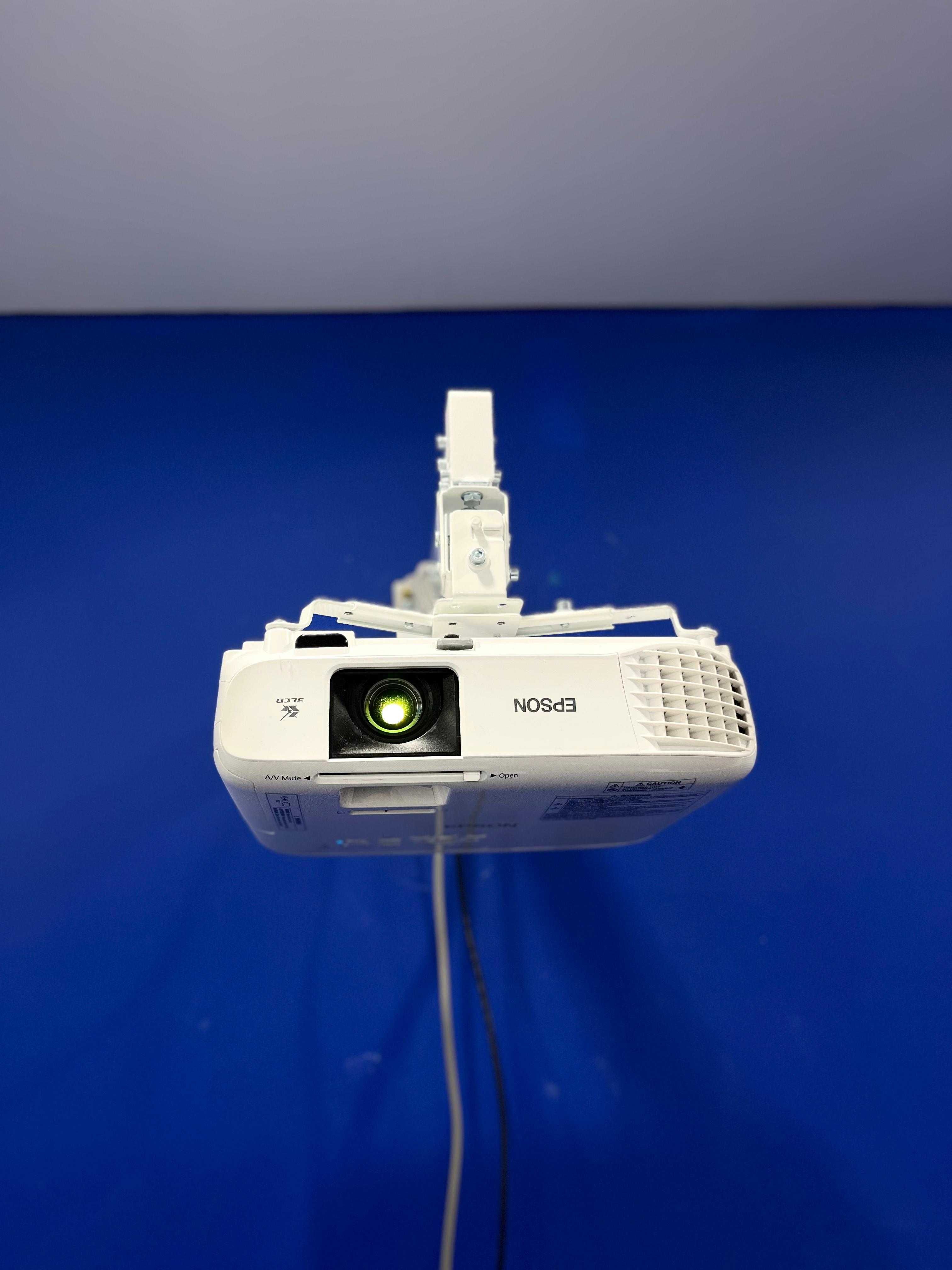 Проектор Epson EB-E20