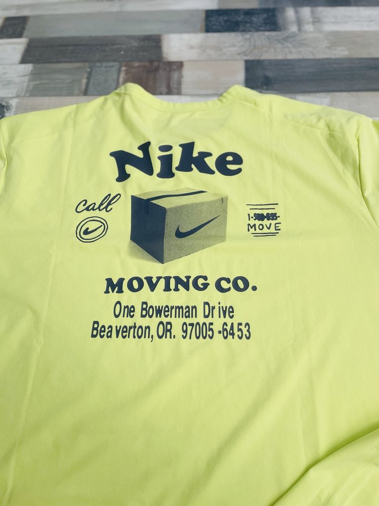 Nike фитнес фанелка