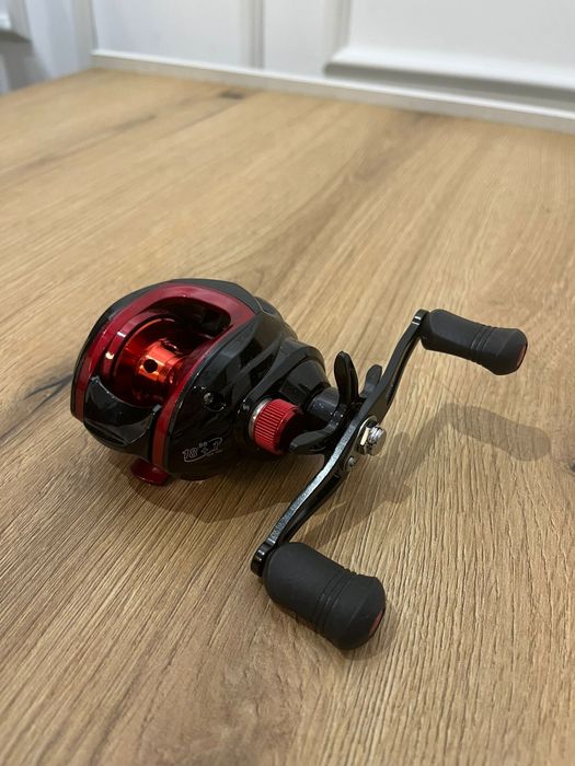 Vând mulinete de spinning și casting